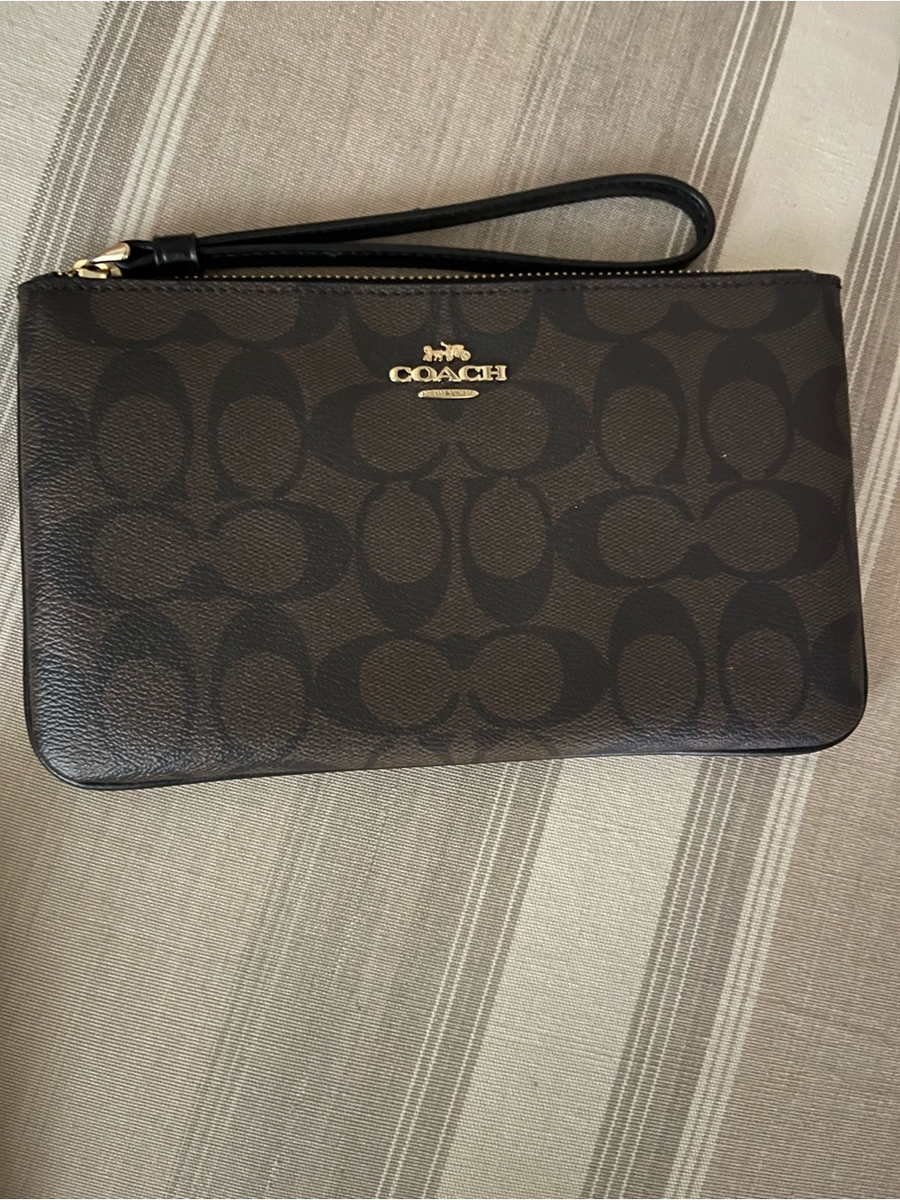 Coach Black & Dark Brown Signature Wristlet with Gold Logo new without tags